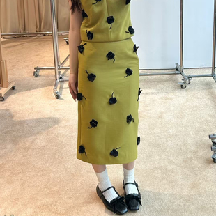 饰开叉半身裙 通勤优雅中长直筒裙手缝花朵钉珠装 2025秋冬新款 时尚