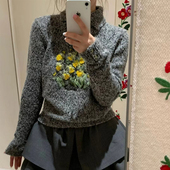 饰针织上衣女 清新甜美设计感毛衣翻领套头手工立体花朵装 现货
