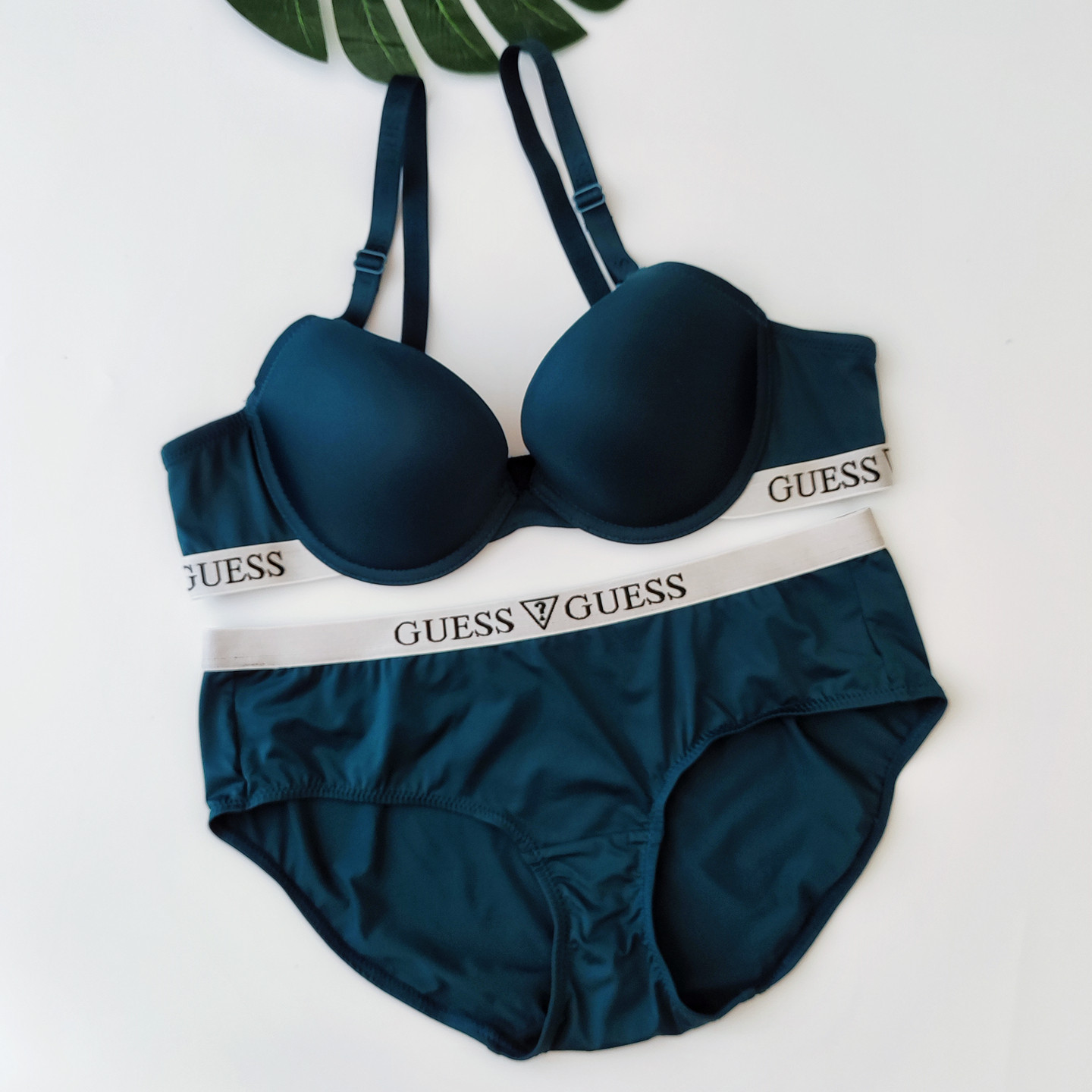 新款出口韩国原单时尚性感中性色带钢圈光面聚拢上托薄款文胸套装