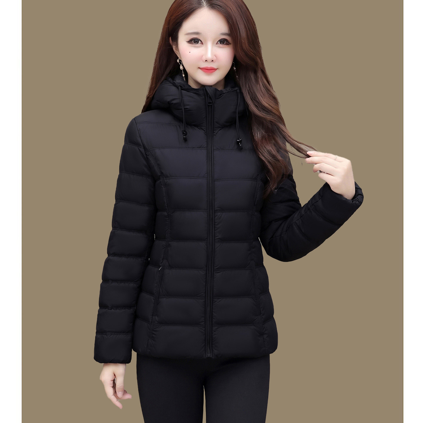修身显瘦黑色短款羽绒服女士外套