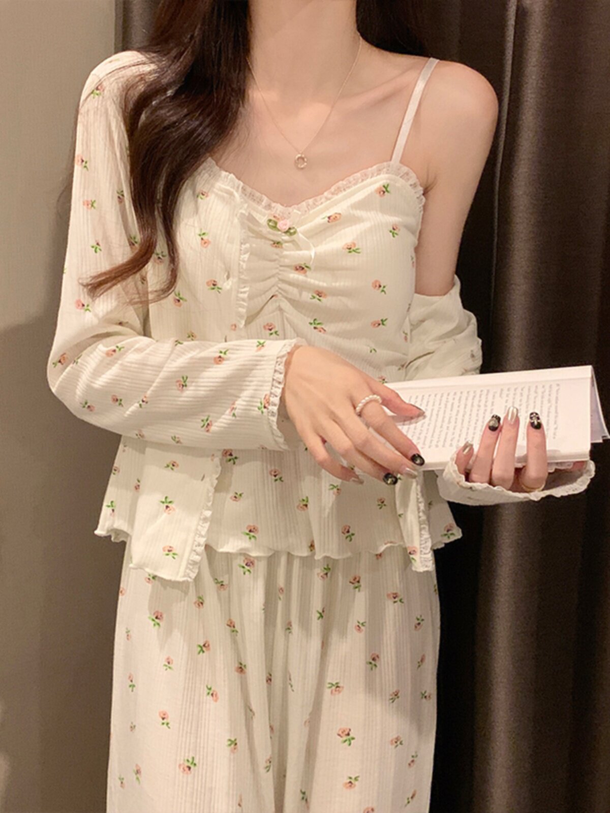 여성용 긴팔 잠옷 봄 가을 순면 2024 새로운 스타일 순정 스타일 섹시한 꽃무늬 가슴 패드가 있는 쓰리피스 슈트