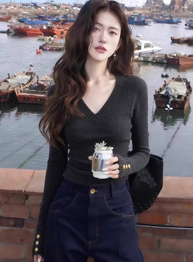 法式内搭灰色正肩v领针织衫女春高级感气质毛衣打底衫低领上衣