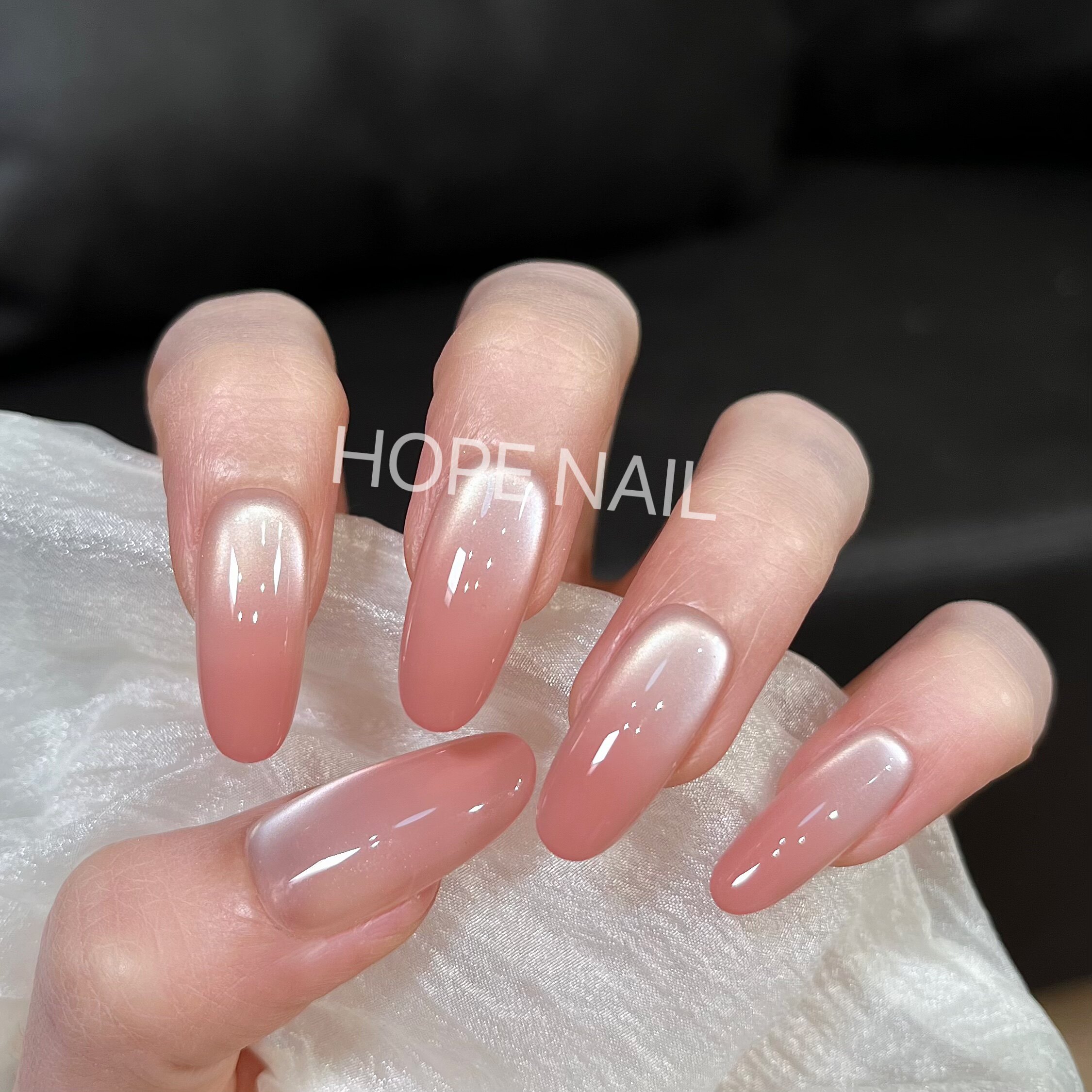 【蜜豆沙】高级感蜜桃粉渐变腮红猫眼手工穿戴甲温柔简约美甲贴片