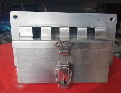 不锈钢打火机盒展示盒收纳盒宾馆办公四孔挂锁耐用固定式点烟器