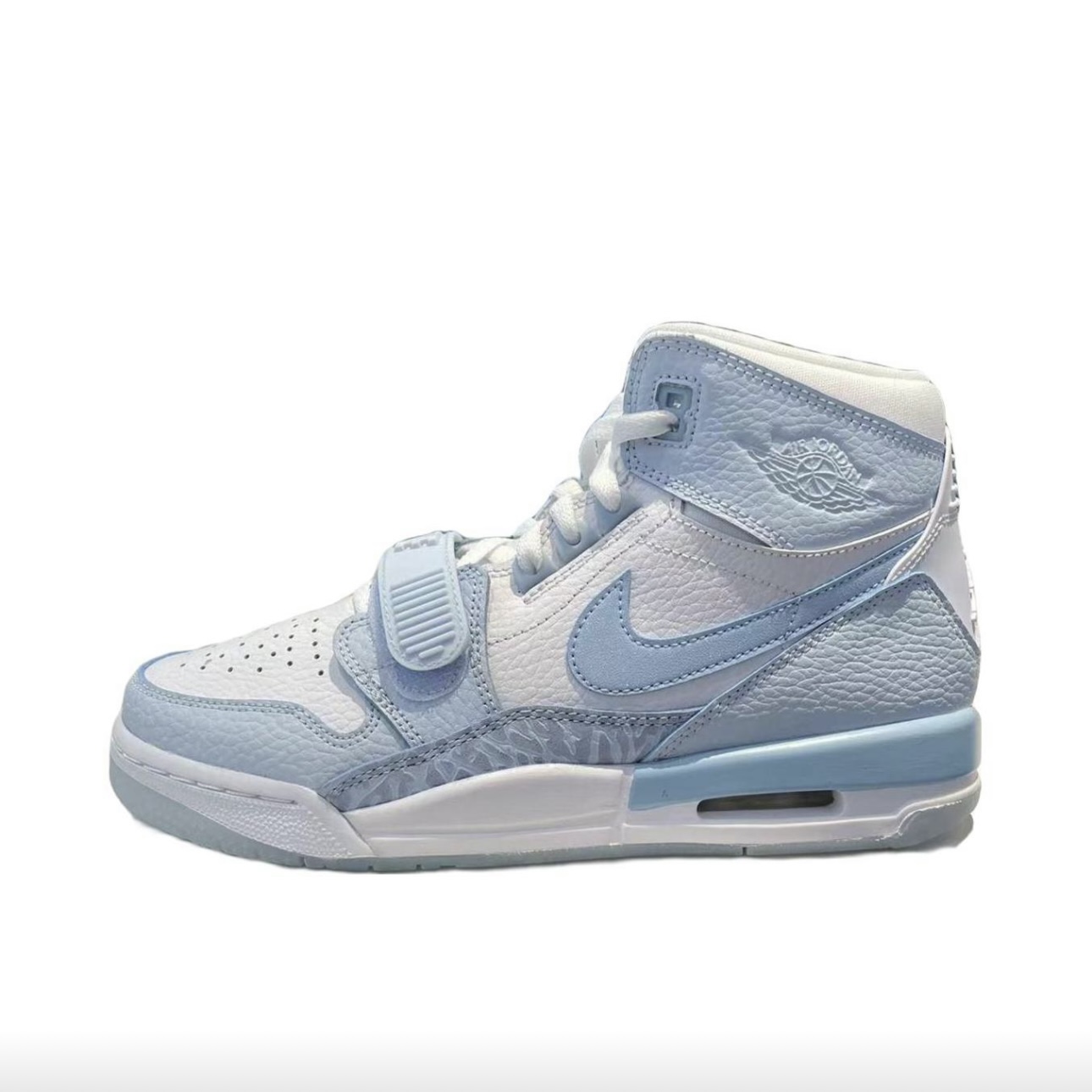 AJ312白绿低帮休闲运动篮球鞋