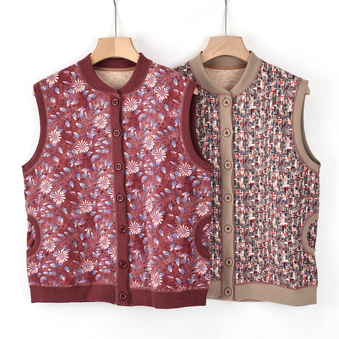 伴之羽2562中老年女士加绒保暖背心圆领纽扣印花针织马甲妈妈装