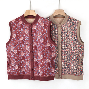 伴之羽2562中老年女士加绒保暖背心圆领纽扣印花针织马甲妈妈装