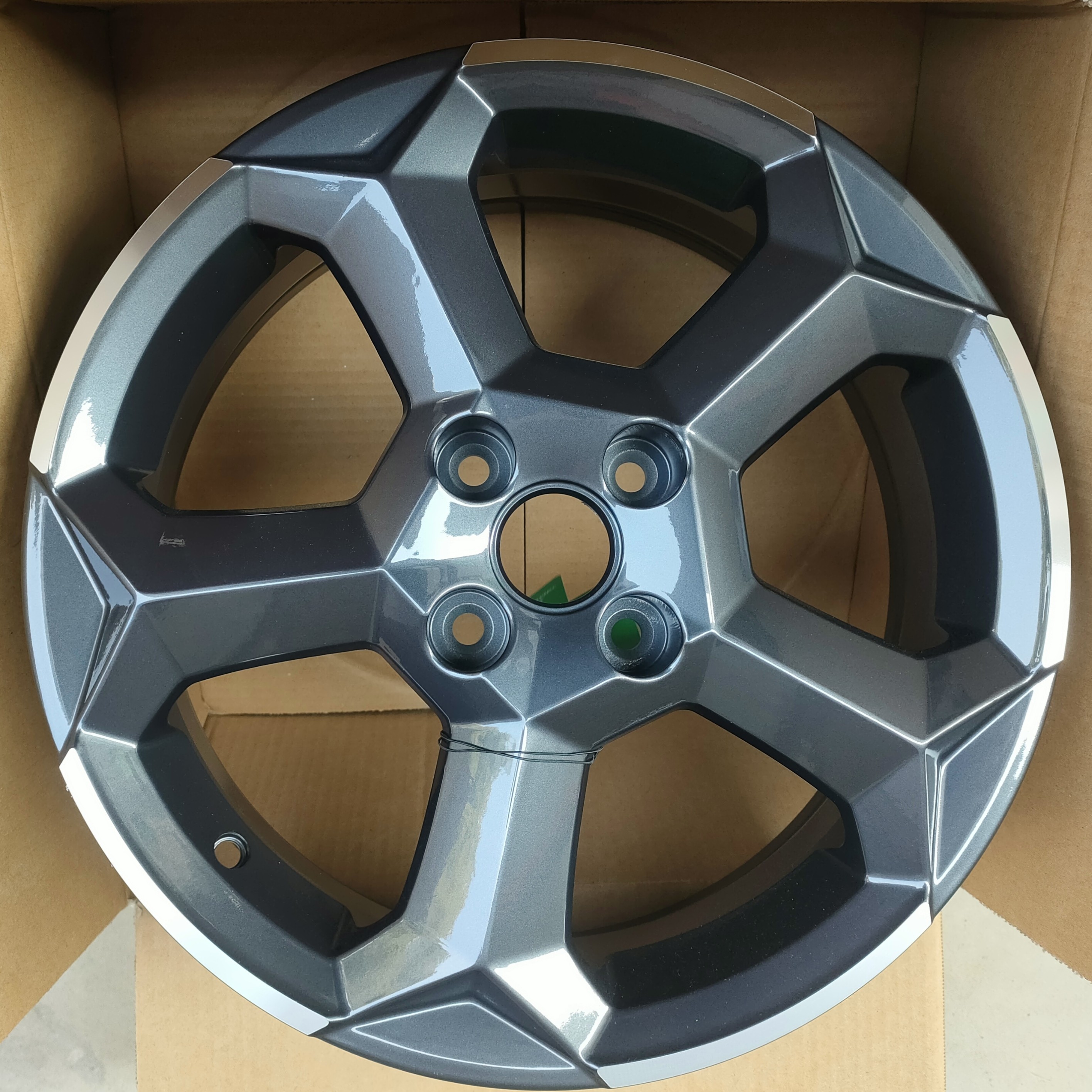 适用于16寸铝合金轮毂比亚迪海欧原车款钢圈替换铝轮轮毂全新胎铃