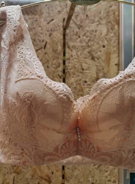 露蒂诗正品超薄款69811蕾丝全罩杯大码美背文胸75E80D80F85E背心