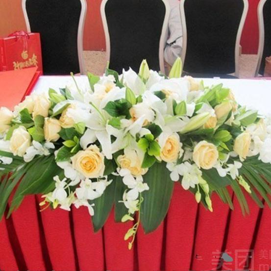 会议桌花鲜花速递同城商务宴会签到台重庆鲜花店配送花上门3小时