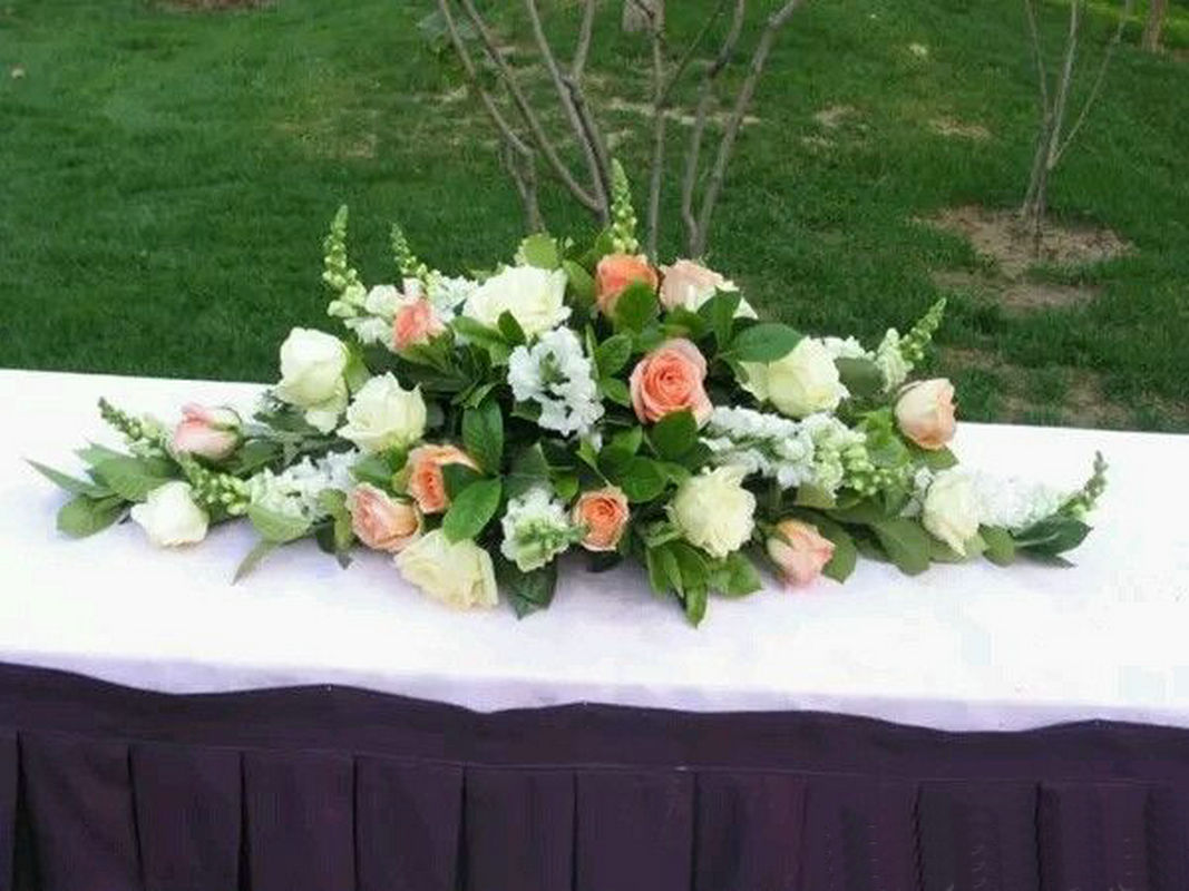 签到台鲜花年会活动主席台会议桌花摆花重庆同城配送上门