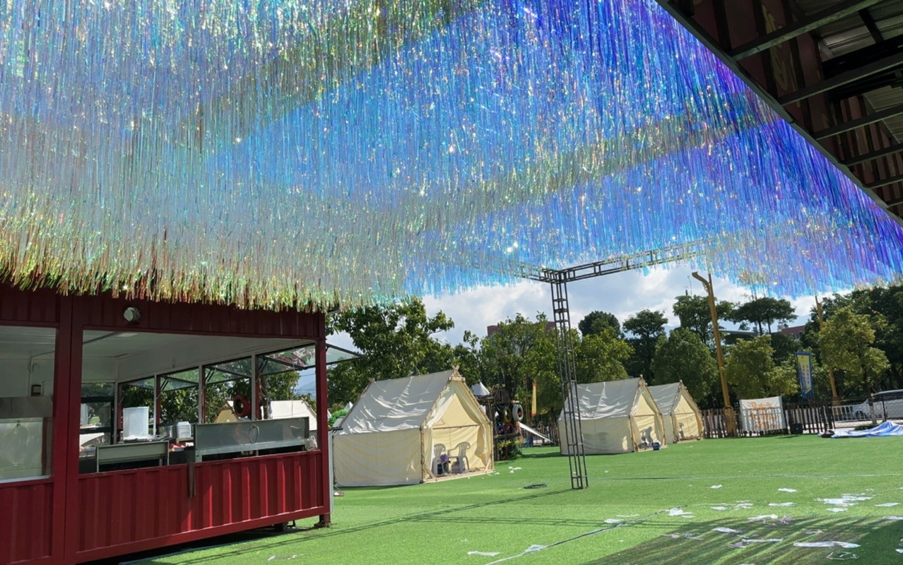 雨丝帘吊顶镭射进口炫彩雨丝装饰彩带幻彩七彩商场游乐园风动蓝色