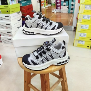 儿童老爹鞋2026春季新款透气男童登山鞋轻便单网夏季男童运动鞋