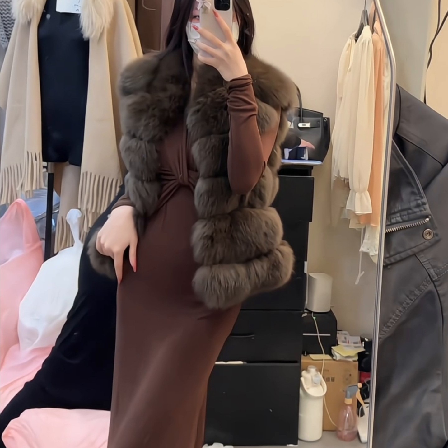 名媛风仿皮草马甲女冬季2025