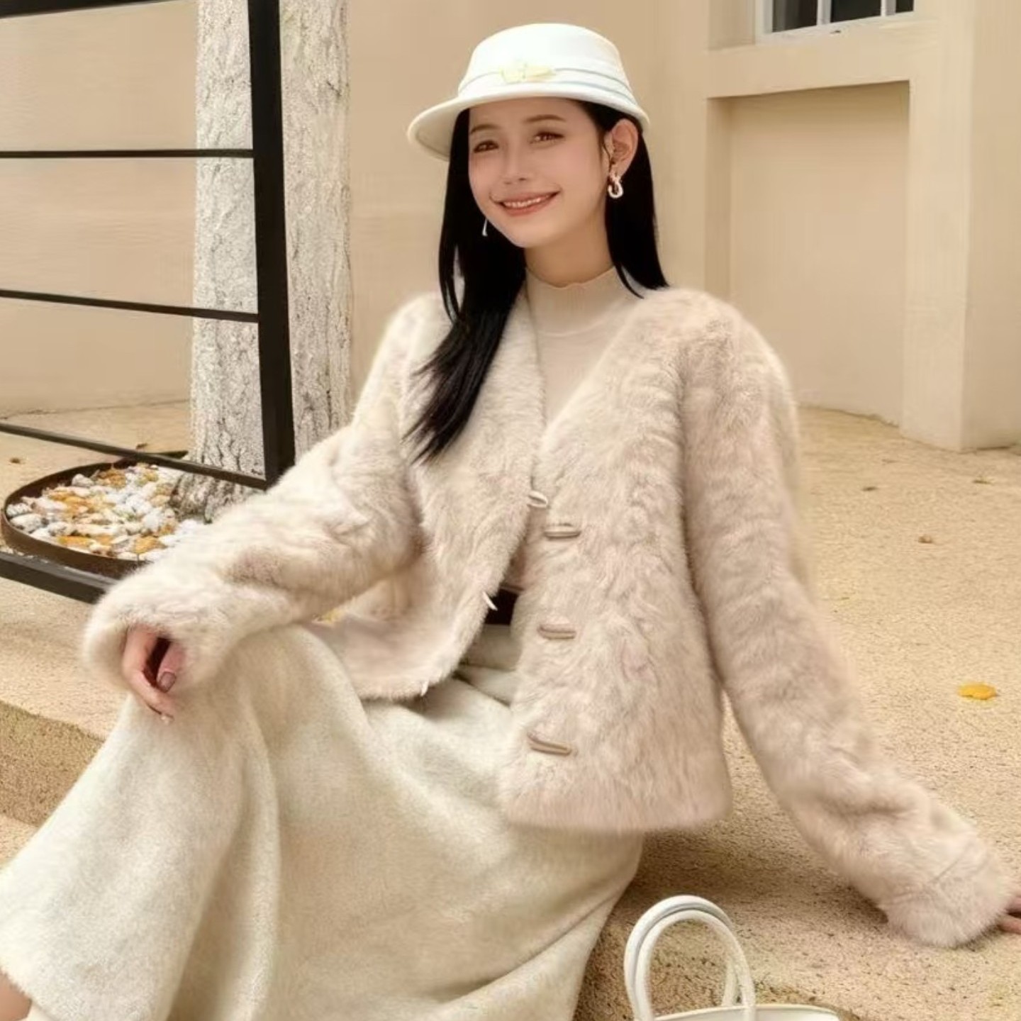 牛角扣羊羔毛外套女冬季新款