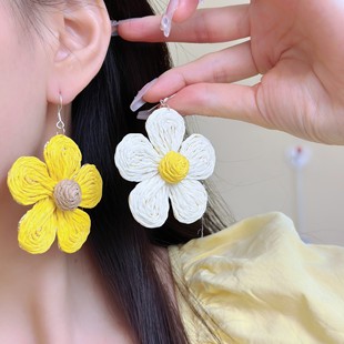 夸张手工编织花朵耳环出游搭配波西米亚度假风设计感花卉耳饰耳夹