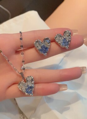 渐变色水晶爱心耳钉女