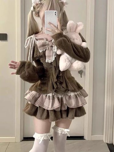 甜辣妹蛋糕裙棕色套装女秋冬复古水貂毛绒上衣格子蓬蓬短裙两件套