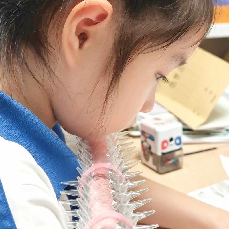 够狠!防趴桌狼牙轴坐姿矫正器diy刺垫栏杆学生写作业防驼背近视