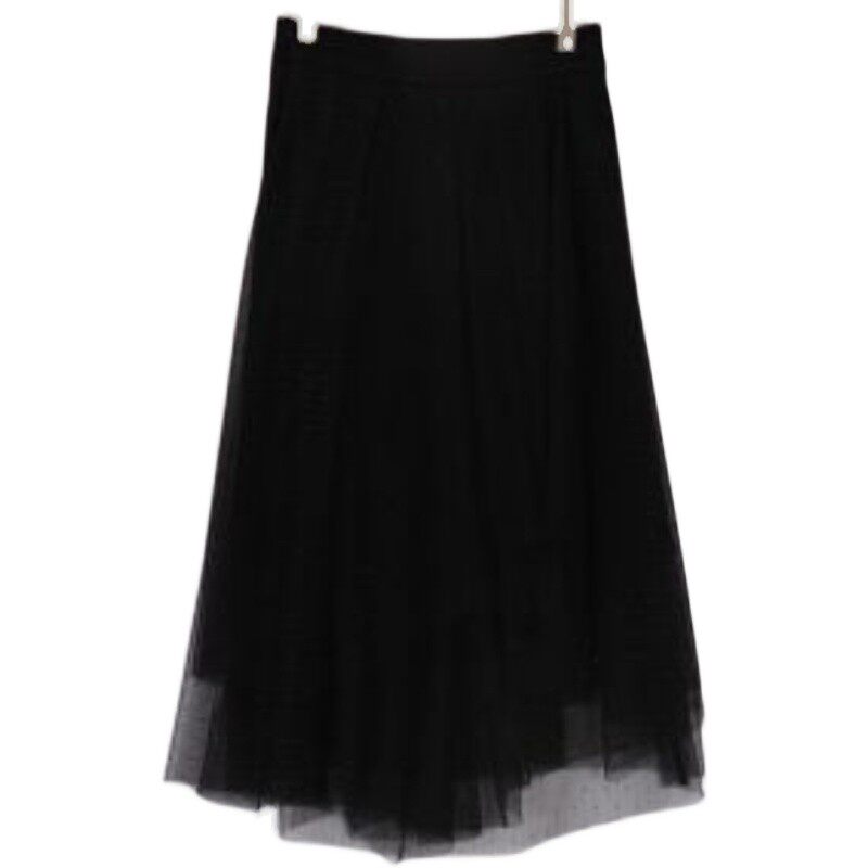 朵以中长款时尚网纱半身裙