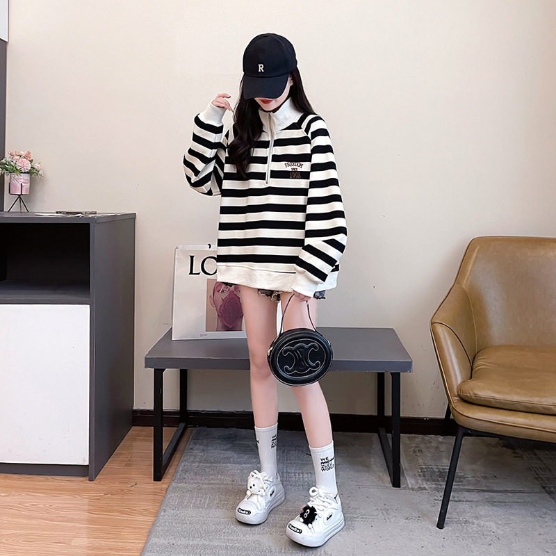 OUNI卫衣女新款慵懒风宽松设计感拉链翻领刺绣条纹上衣长袖T衫女
