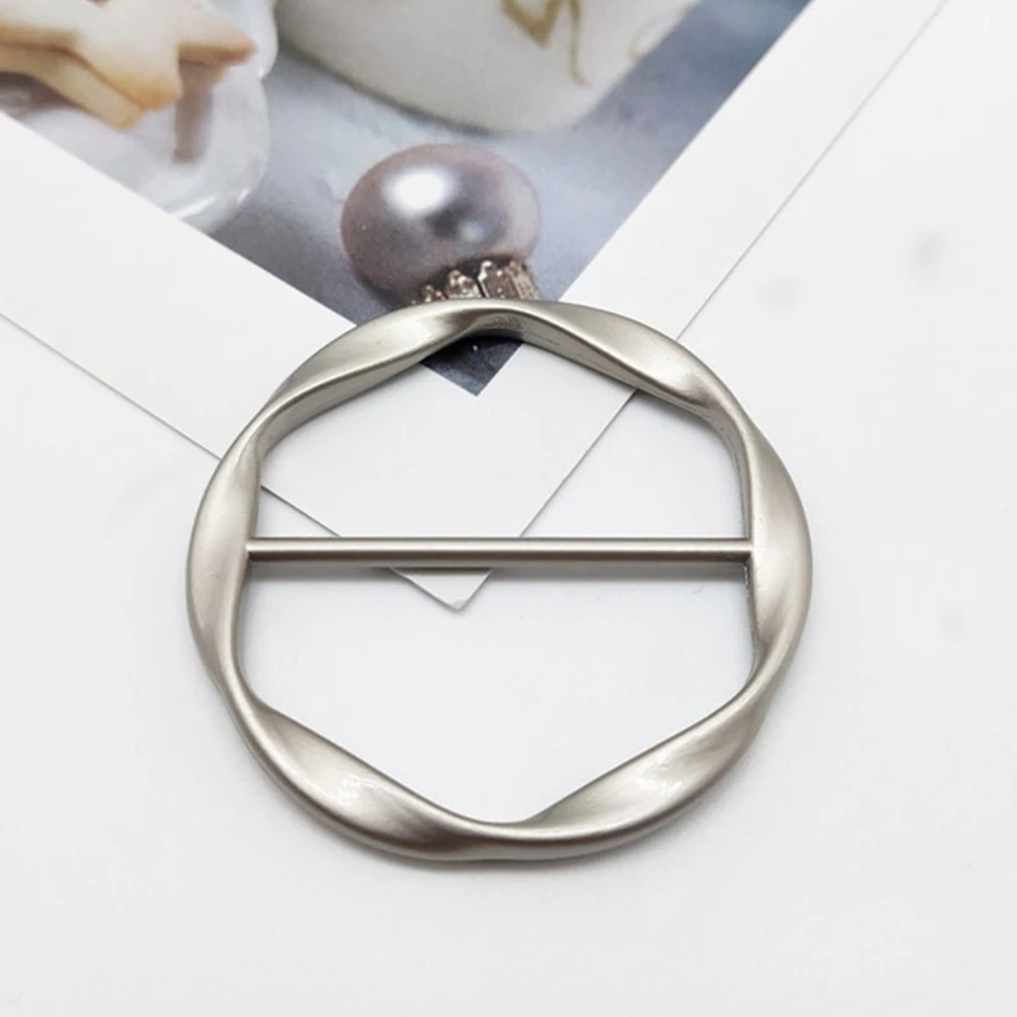 652F Fashion Alloy Metal Round Circle Scarf Ring Clips Scar