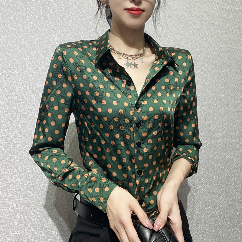 时尚印花翻领修身缎面衬衫女长袖