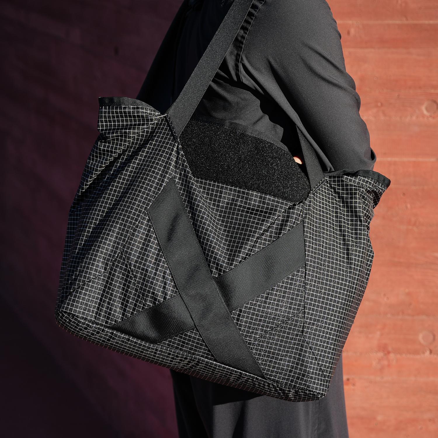 14寸笔记本单肩托特包容量19L