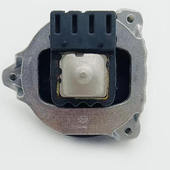 528LI 适用17 530LI发动机机胶 G38 525LI 19款 宝马5系机脚胶G30