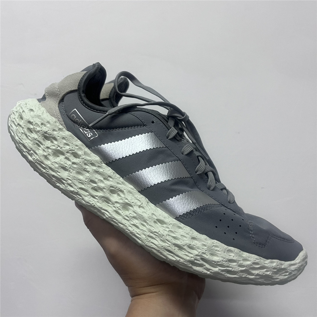 adidas Originals Zponge阿迪达斯防滑耐磨低帮休闲跑鞋JH8111