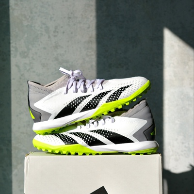 Predator Accuracy.3 TF阿迪达斯猎鹰防滑耐磨碎钉足球鞋GZ0004