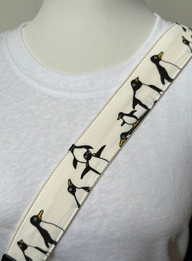 UNIKSTRAP原创可爱企鹅卡通相机背带单反微单拍立得通用真皮皮头