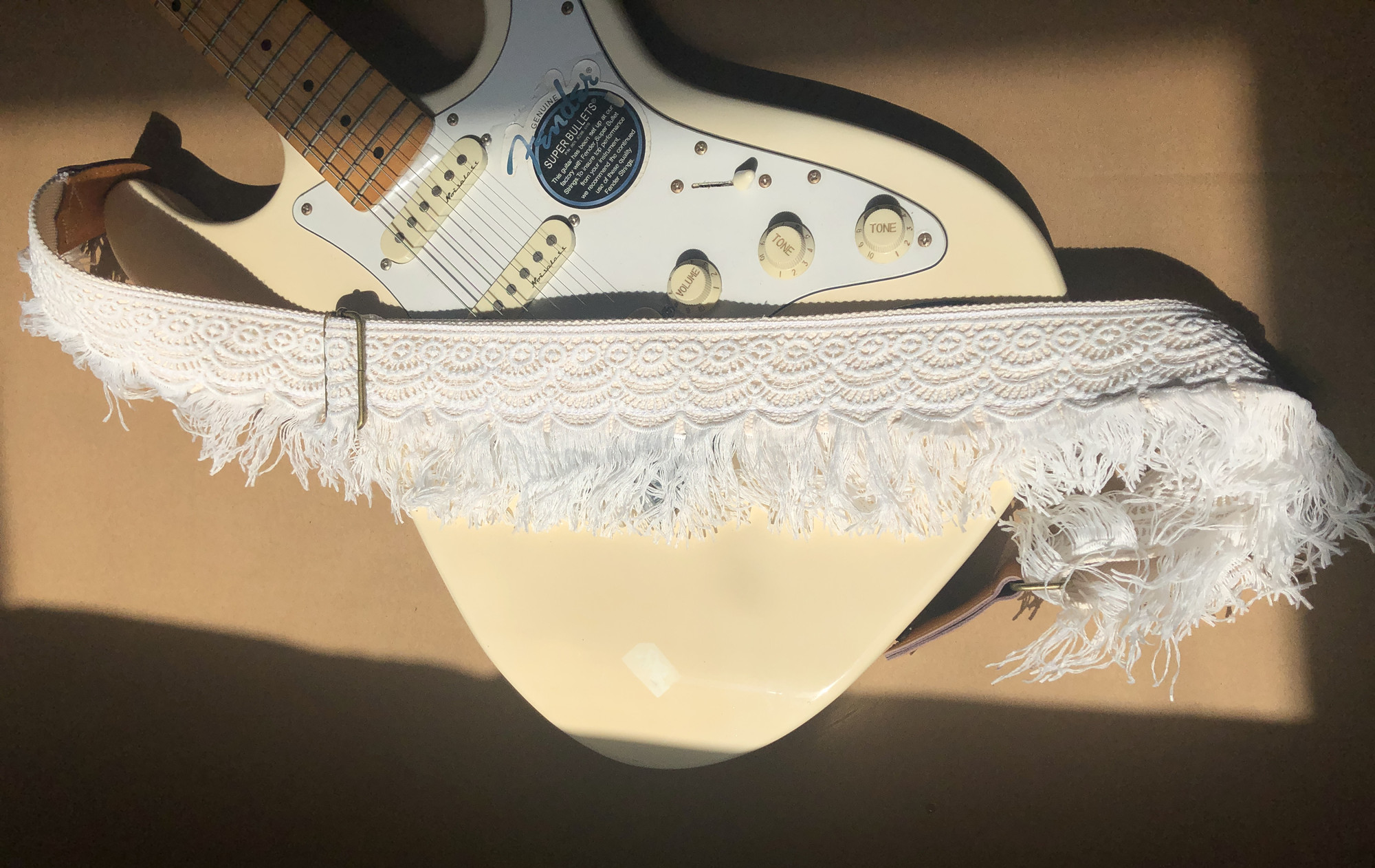 纯手工原创白色电吉他吉他带贝斯