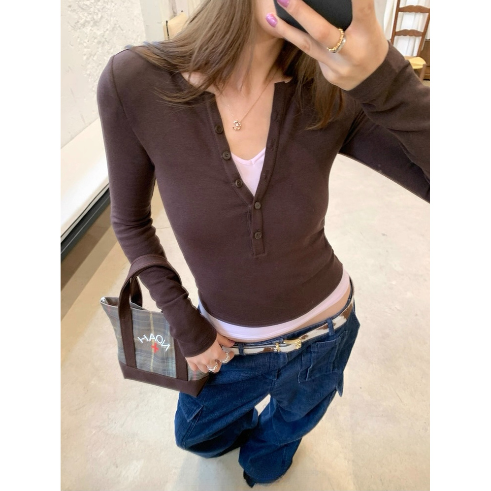 撞色假两件纽扣半开领长袖T恤女