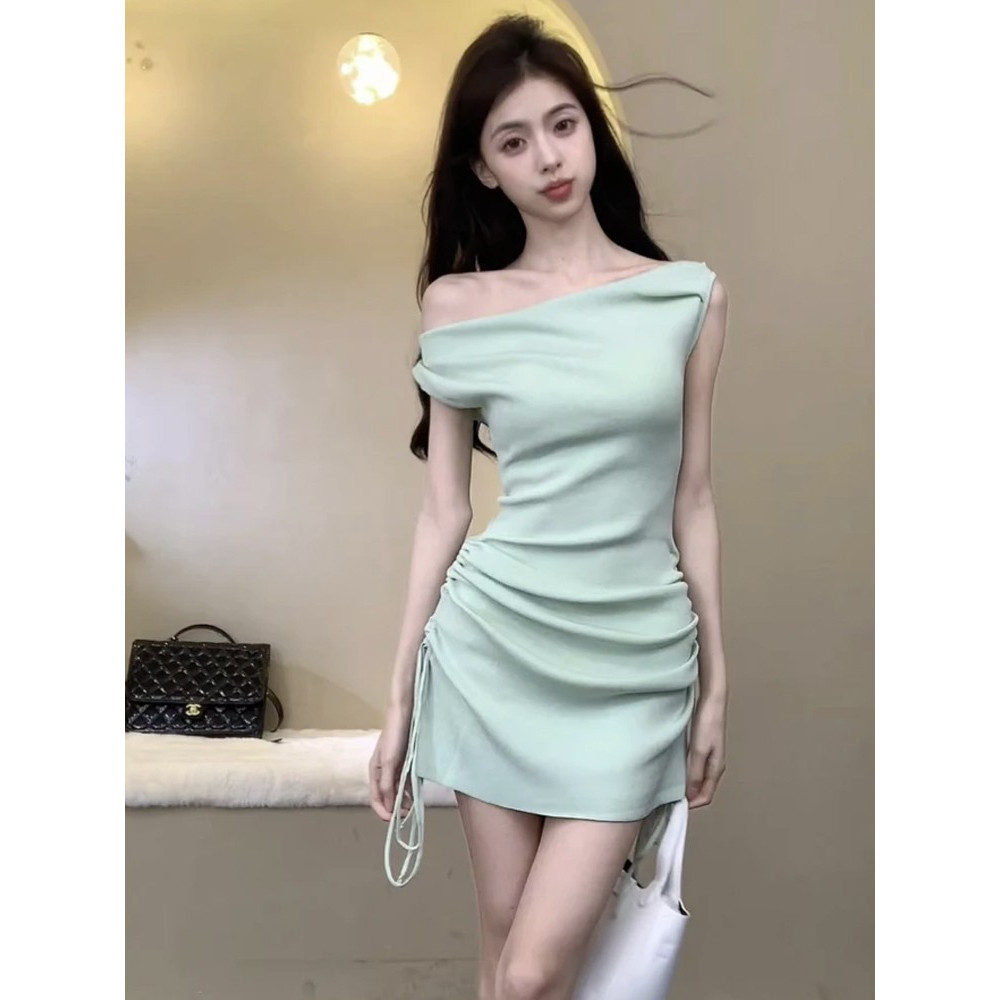 一字肩性感修身短袖连衣裙子女夏季辣妹褶皱短裙显身材收腰包臀裙