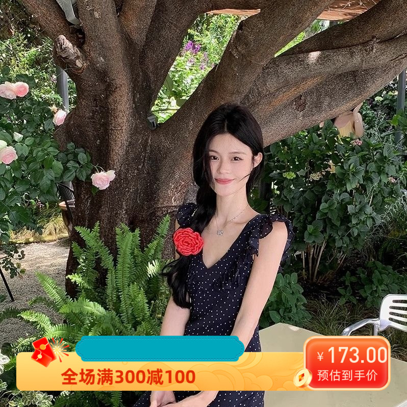 2026夏季新款法式薄荷绿抹胸连衣裙子女海边度假风收腰露肩长裙