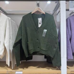 日系女装舒芙蕾V领针织短开衫外套空调衫毛衣纽扣秋冬新款478339