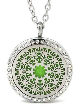 钛钢镂空扩香精油项链曼陀罗吊坠