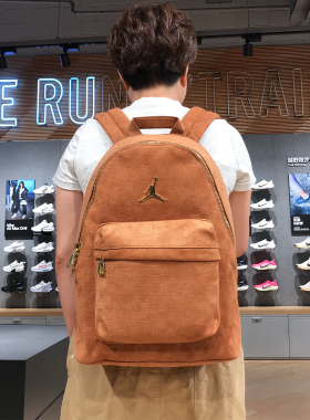 耐克JORDAN休闲AJ老花电脑双肩背包初高中学生书包男女IQ3205-200
