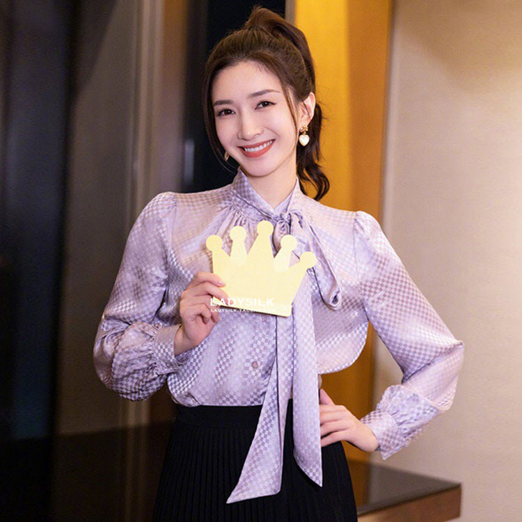 明星同款名媛淑女浅紫色格子提花飘带蝴蝶结真丝衬衫女通勤衬衣