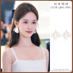 适合夏天 高级感超仙度假风甜美网纱瓣耳环 花朵珍珠耳钉2025新款