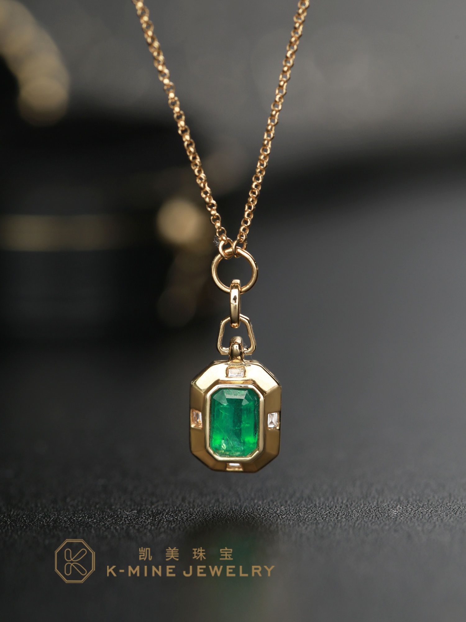 凯美珠宝18k黄金方形祖母绿项链镶嵌天然钻石吊坠锁骨链简约百搭