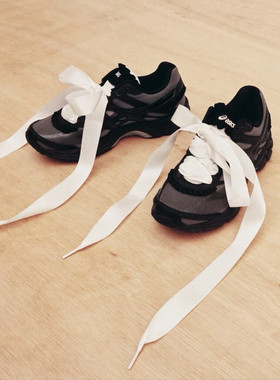 ASICS x Griff GEL-Cumulus 16联名丝带低帮鞋