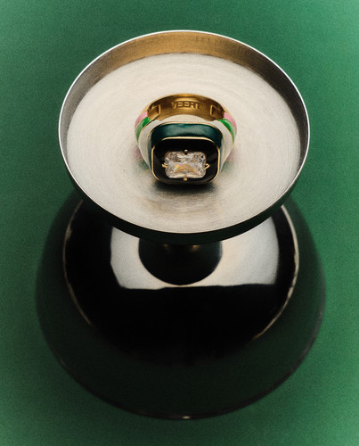 VEERT The Multi Enamel Ring in Yellow Gold戒指
