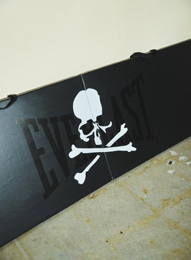 EVERLAST × MASTERMIND FOLDABLE TRAINING MAT联名限定训练垫