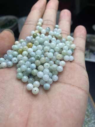 工厂批发一手货源天然翡翠A货圆珠三彩珠5mm尺寸100颗随机发货