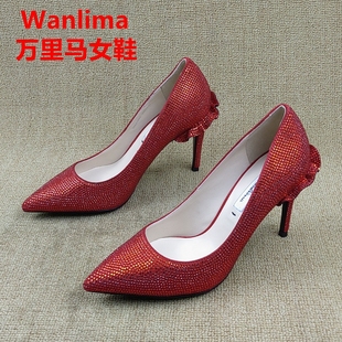 Wanlima/万里马品牌撤柜处理春季新款尖头细跟烫钻浅口女单鞋