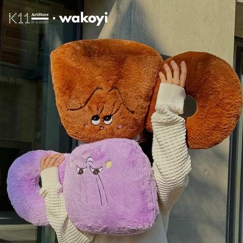 wakoyi艺术家潘望舒抱枕靠垫公仔