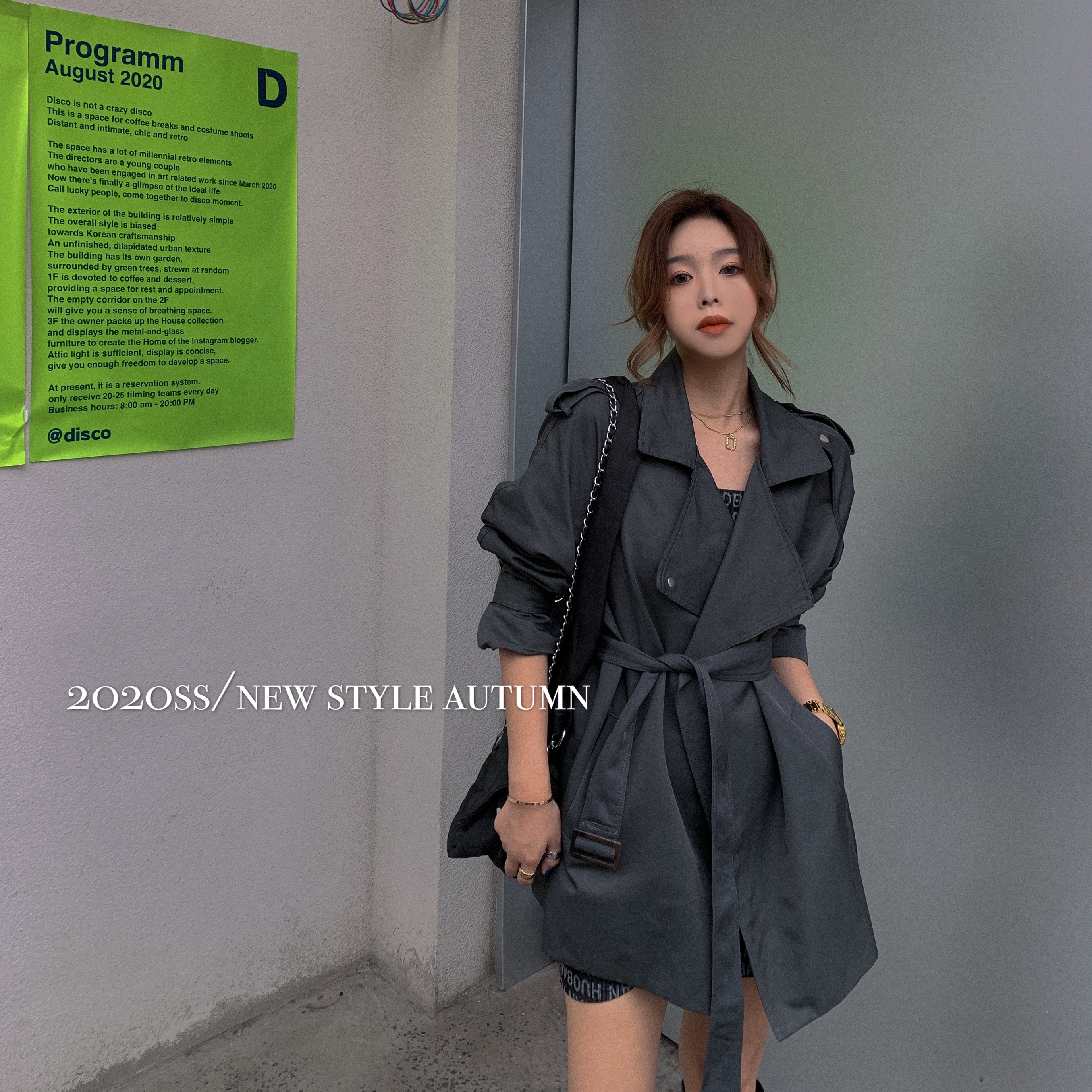 Real shooting autumn new mid long triangle buckle lace up style windbreaker coat