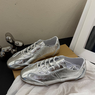 休闲鞋 芭芭拉高端牛皮 银色德训鞋 女系带2026新款 平底芭蕾舞鞋